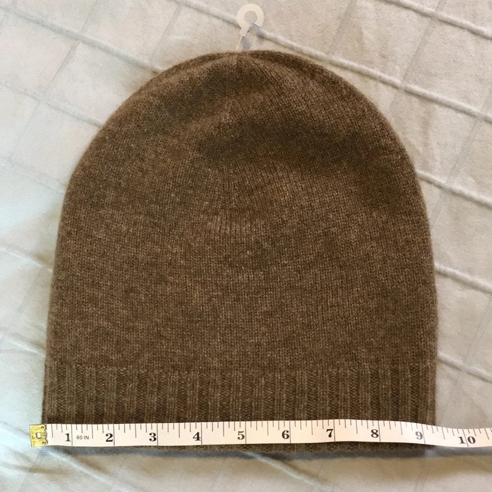 100% Cashmere Knit Beanie Reversible by St. Bernard
